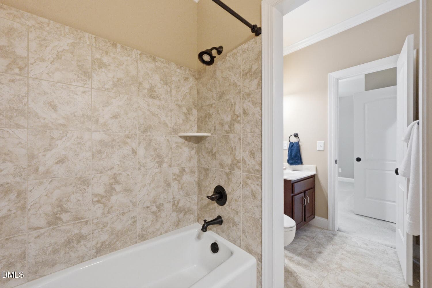108 bells walk ct.29 - 108 Bells Walk Court, Holly Springs, NC 27540