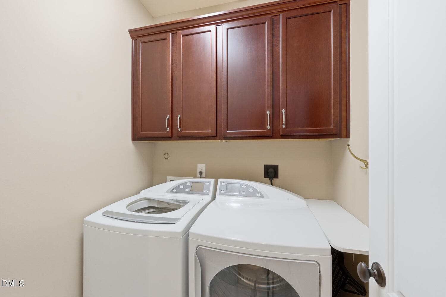 108 bells walk ct.32 - 108 Bells Walk Court, Holly Springs, NC 27540