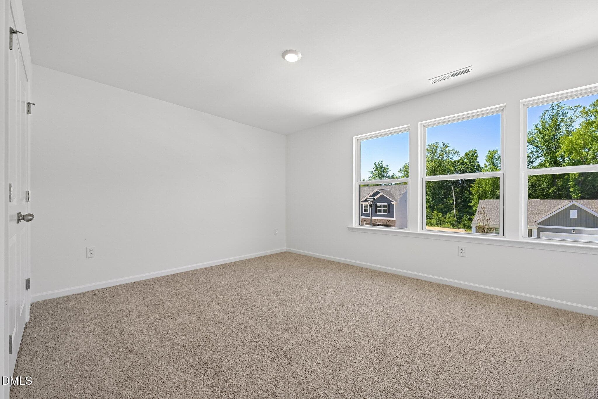 40-web-or-mls-Reagan Crst Dr 123-S0606-0 - 163 Reagan Crest Drive, Clayton, NC 27520