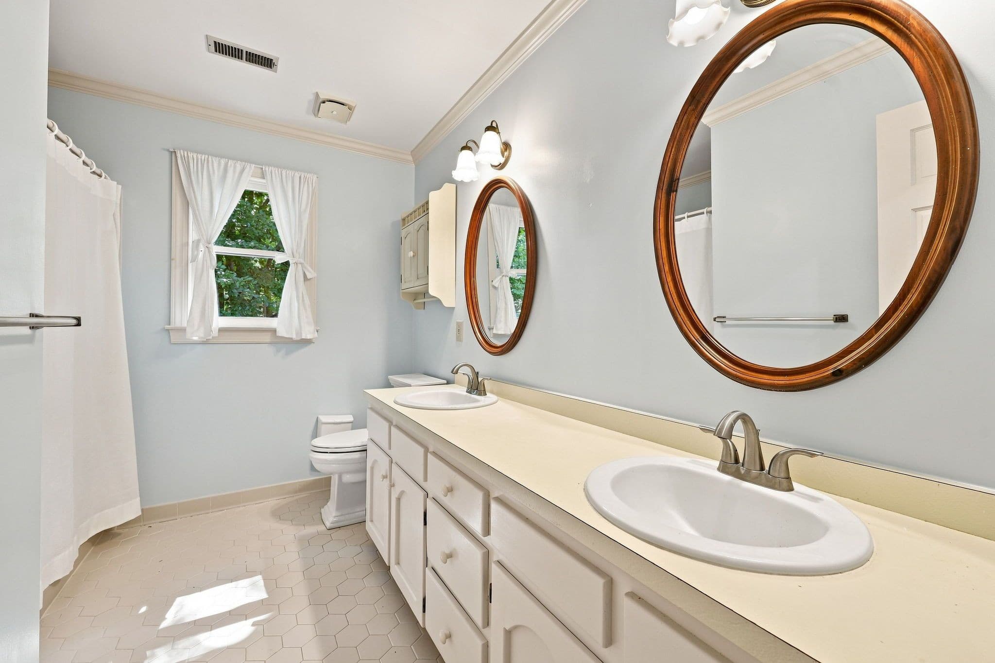 34-web-or-mls-IMG_7793.jpg - 11433 Horsemans Trail, Raleigh, NC 27613, Raleigh