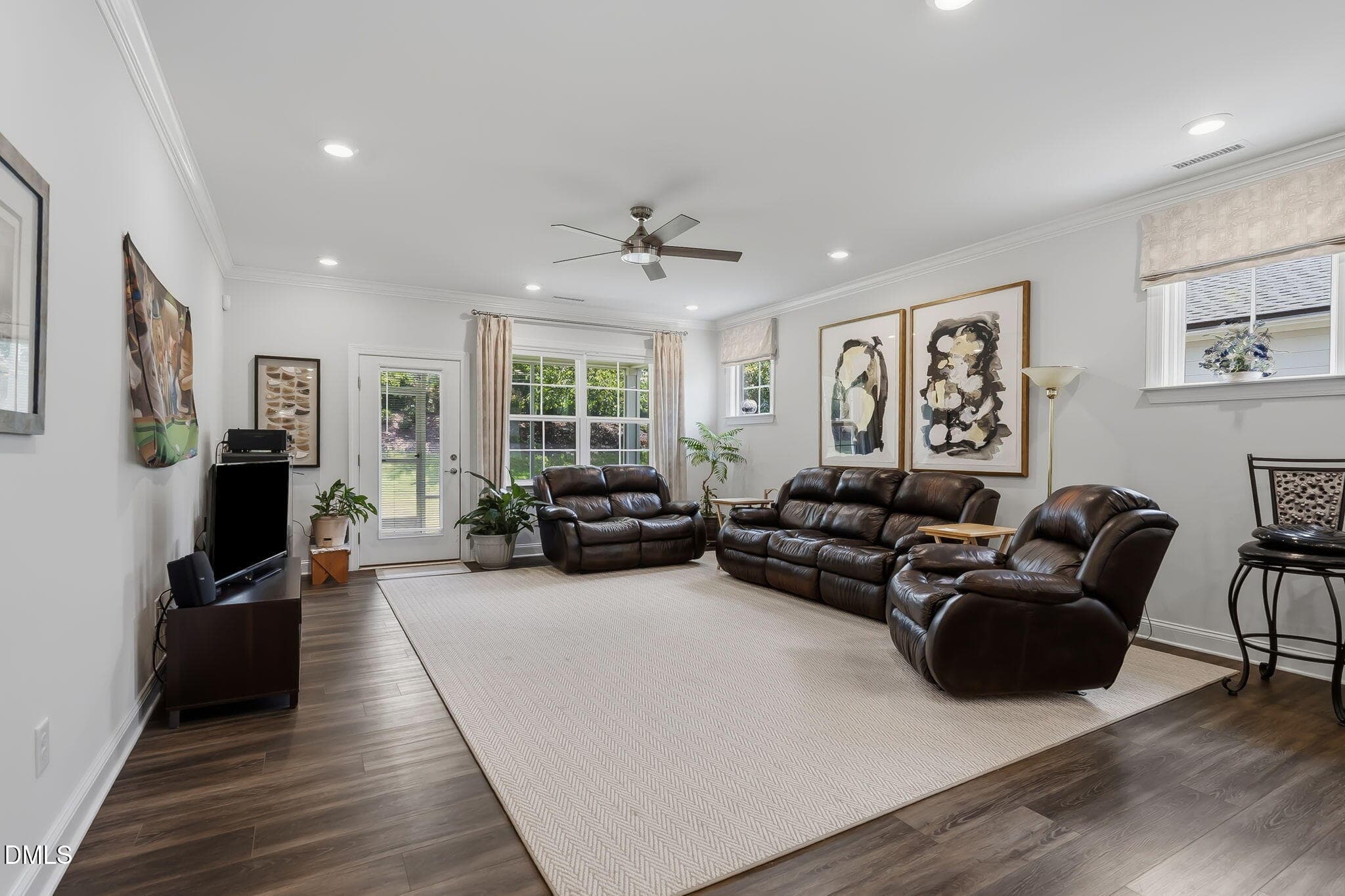 16-web-or-mls-DSC05143_with_tv - 125 Cashmere Court, Raleigh, NC 27610, Raleigh