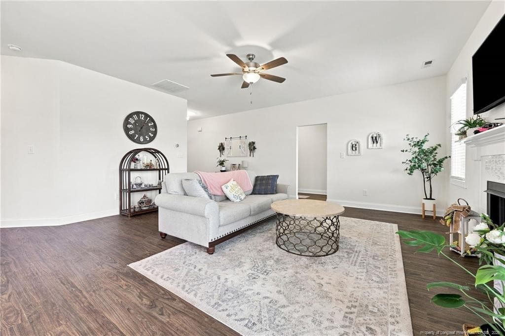 Living room - 18 Mossy Bridge Court, Lillington, NC 27546