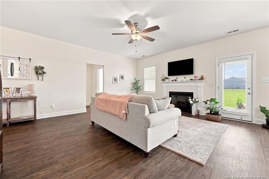Living room - 18 Mossy Bridge Court, Lillington, NC 27546