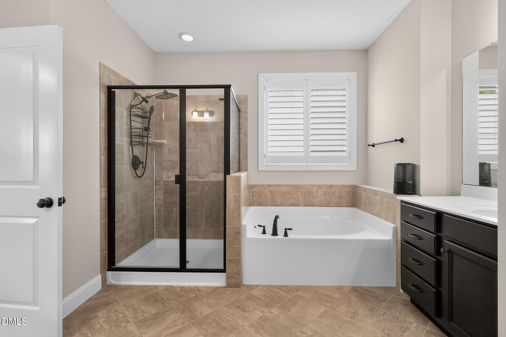 32_626_Bridgeport_Cir-Bathroom-_004 - 626 Bridgeport Circle, Clayton, NC 27527