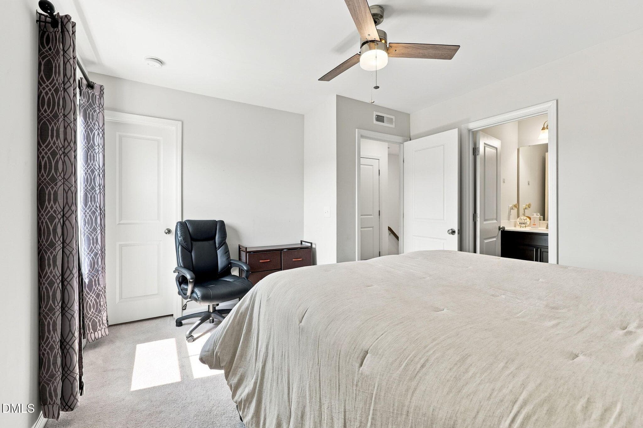 Guest Room - 3rd Level - 5937 Illuminate Avenue, Raleigh, NC 27616, Raleigh