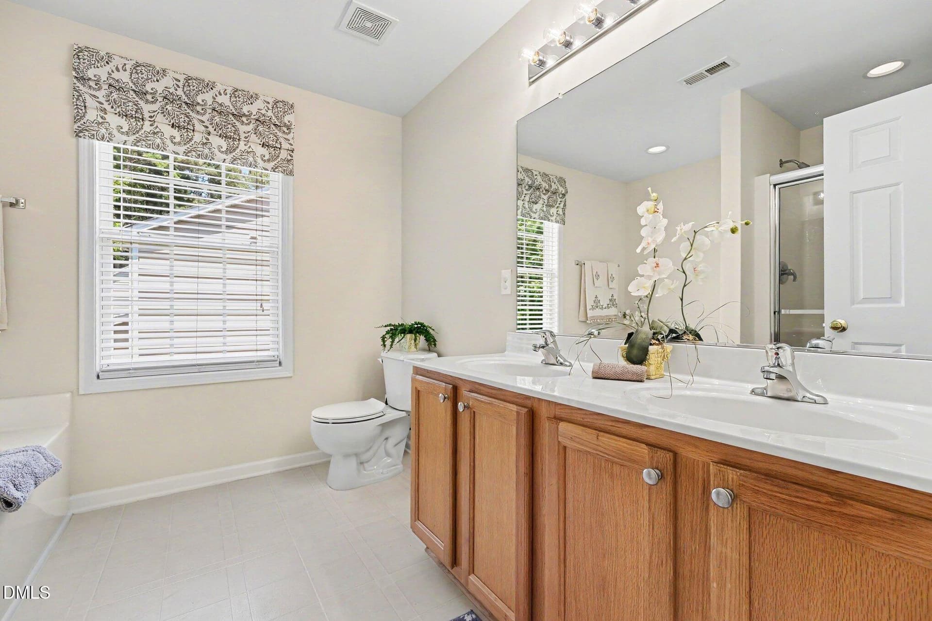 030_file_7550 - 9 Alexis Court, Durham, NC 27703