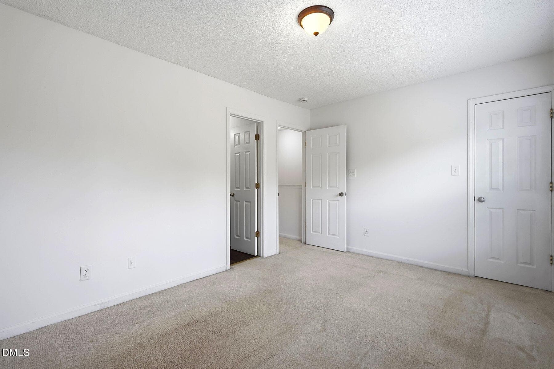 20-web-or-mls-2130 Walnut Bluffs Ln-5 - 2130 Walnut Bluffs Lane, Raleigh, NC 27610, Raleigh