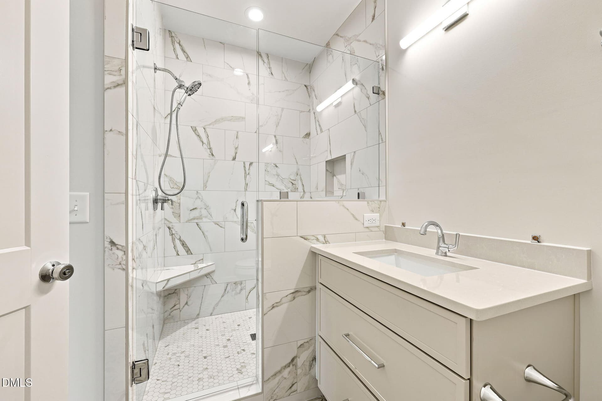 21-web-or-mls-IMG_8797_edit - 4801 Hopkins Glen Way, Zebulon, NC 27597