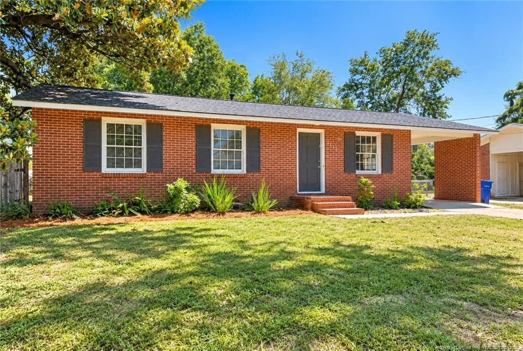 Photo 2 - 4438 Wellington Drive, Fayetteville, NC 28314, Fayetteville