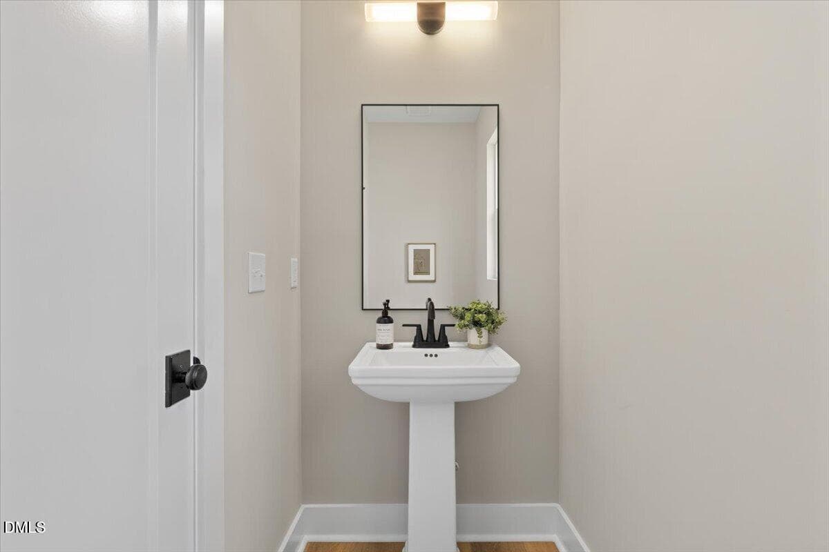 Bathroom - 720 Oakwood Avenue 101, Raleigh, NC 27601, Raleigh