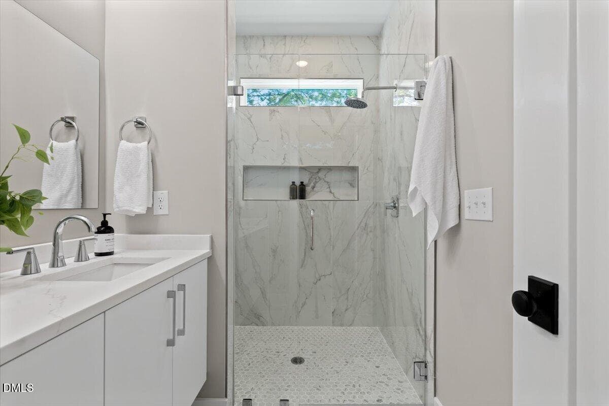 Bathroom - 720 Oakwood Avenue 101, Raleigh, NC 27601, Raleigh
