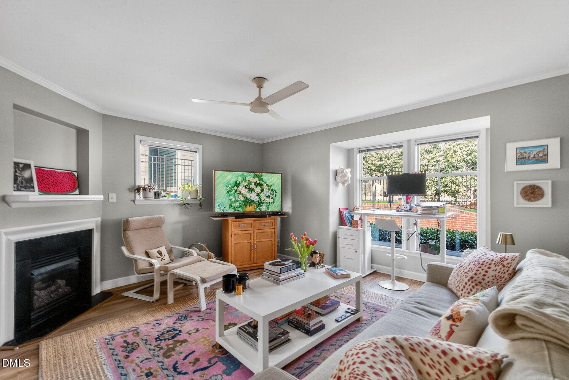 010-1920x1080-family-room - 1111 Parkridge Lane 103, Raleigh, NC 27605, Raleigh