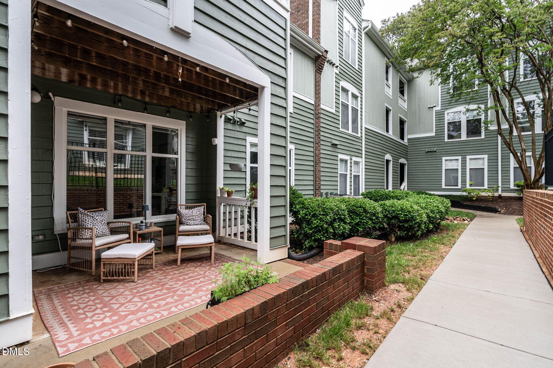 024-1920x1080-patio - 1111 Parkridge Lane 103, Raleigh, NC 27605, Raleigh