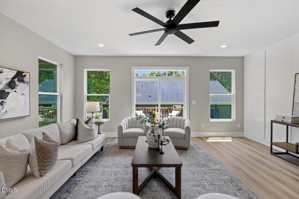 Living - 720 Oakwood Avenue 102, Raleigh, NC 27601, Raleigh
