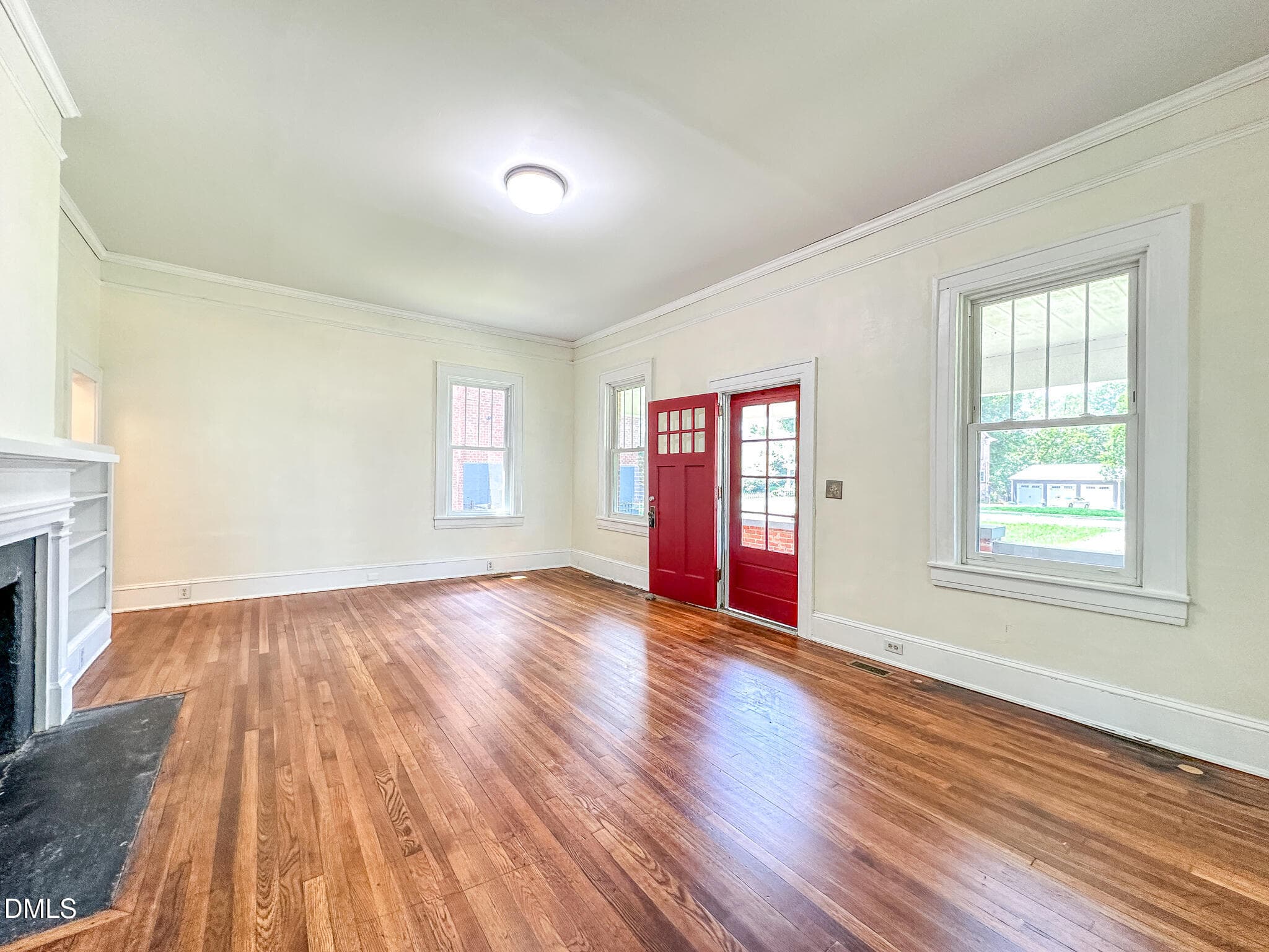 Living Room - 328 N Main Street, Warrenton, NC 27589