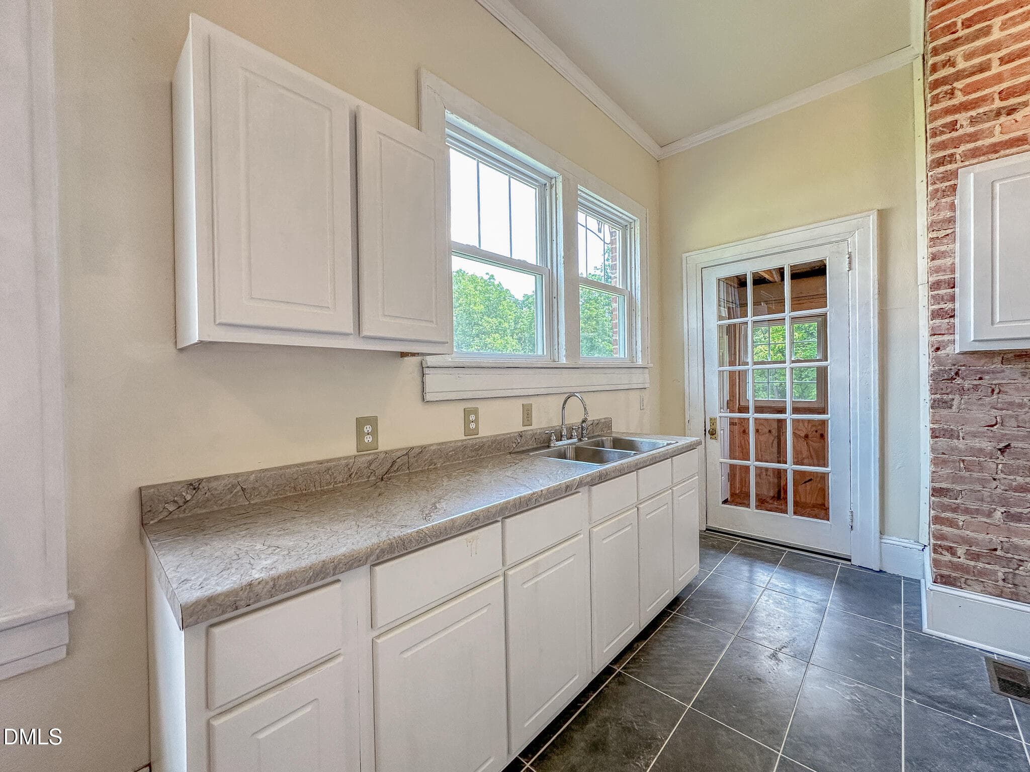 Kitchen - 328 N Main Street, Warrenton, NC 27589