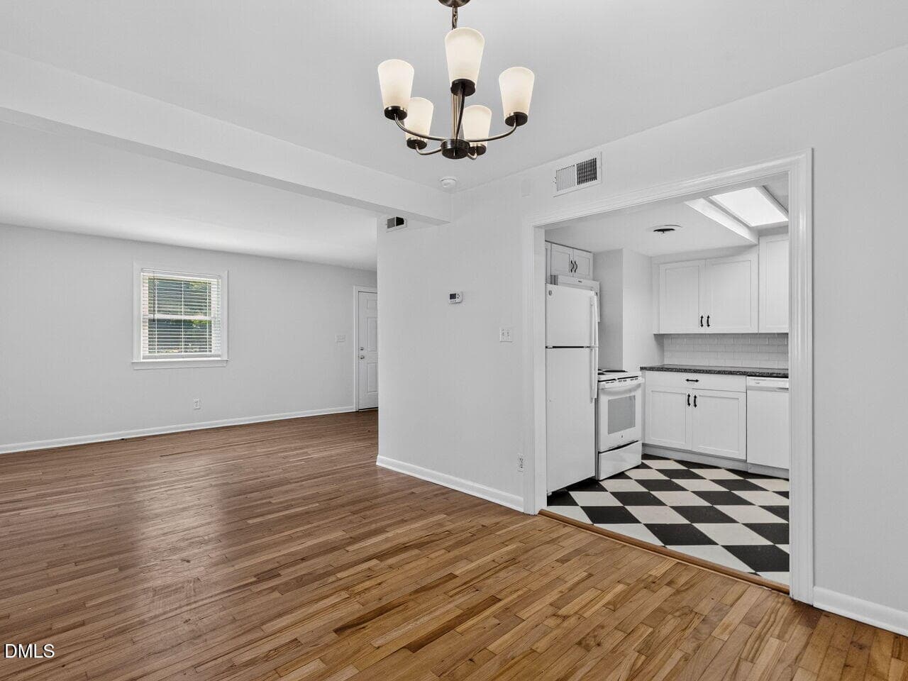 008-1280x960-dining-living - 1019 St Marys Street, Raleigh, NC 27605, Raleigh