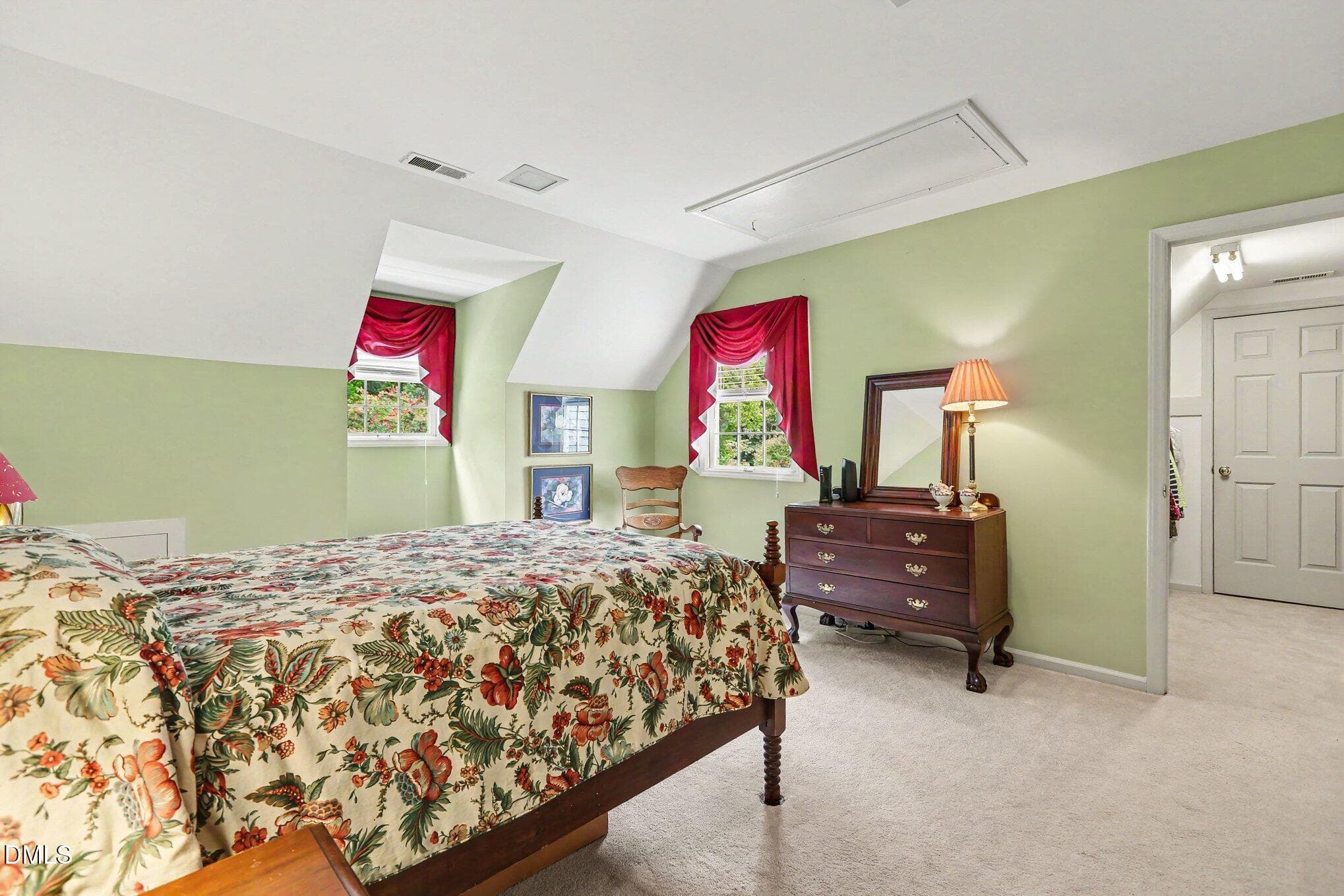 041_file_6555 - 15 Chippers Way, Durham, NC 27705