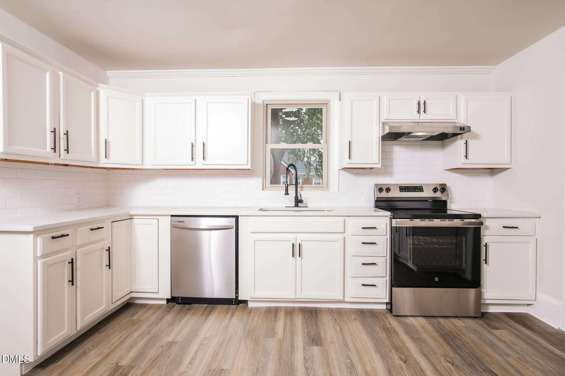 listing_1 - 306 Fayetteville Street, Newton Grove, NC 28366