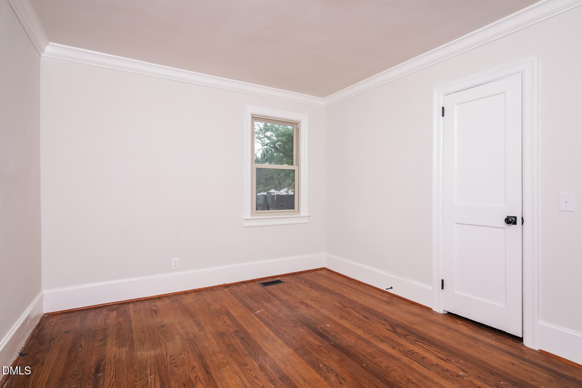 listing_15 - 306 Fayetteville Street, Newton Grove, NC 28366