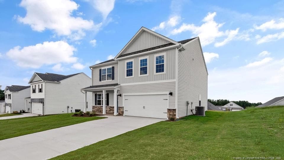Photo 2 - 706 Lazy Elm Lane, Aberdeen, NC 28315