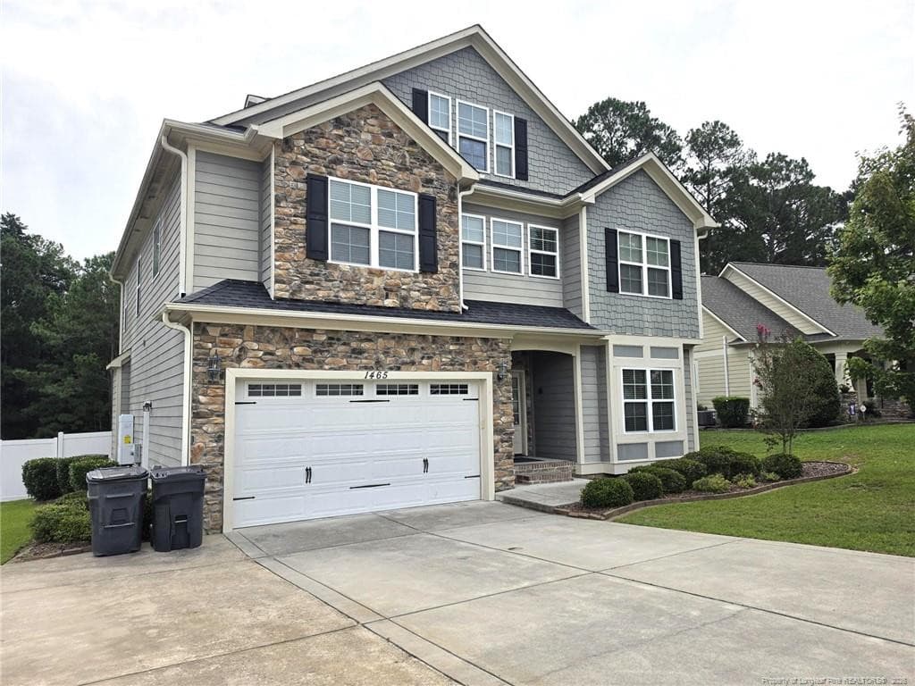 Photo 2 - 1465 Vergeland Drive, Hope Mills, NC 28348