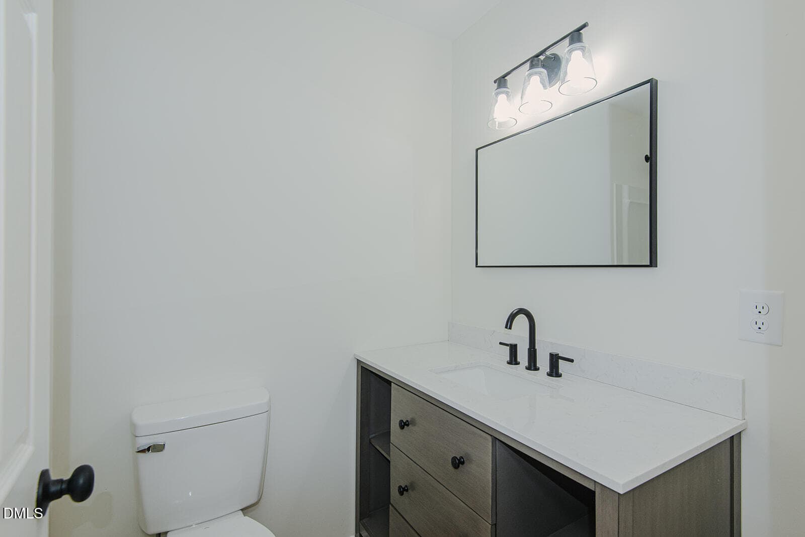 _MGP3441 - 404 Walker Avenue, Graham, NC 27253