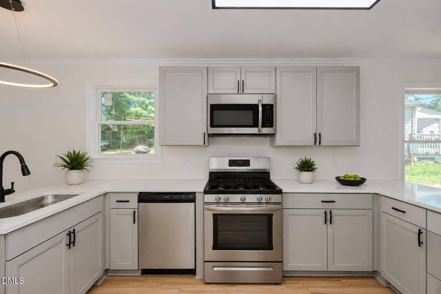 VS Kitchen - 404 Walker Avenue, Graham, NC 27253