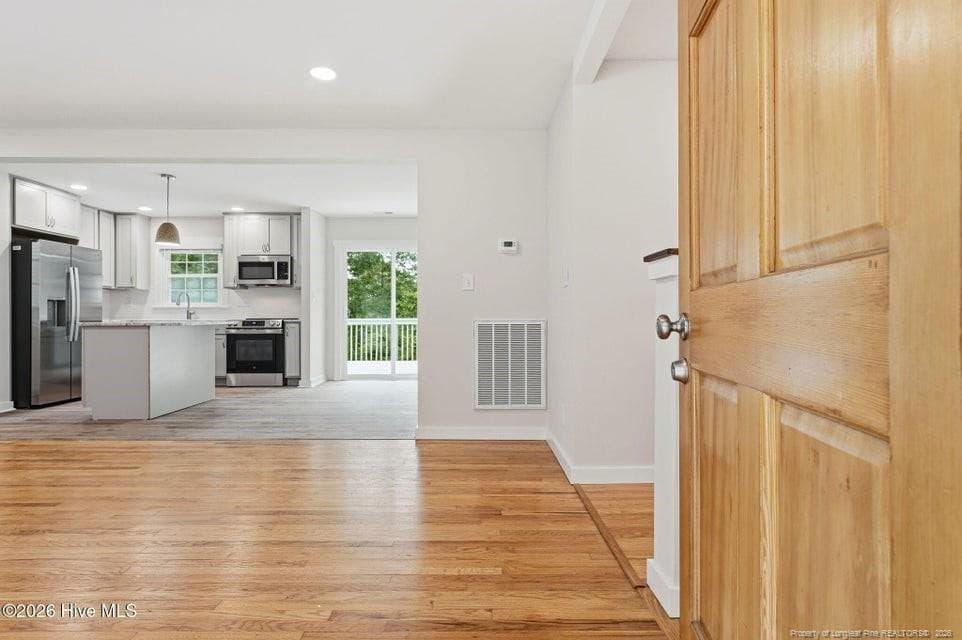 Photo 5 - 601 Bethesda Avenue, Aberdeen, NC 28315