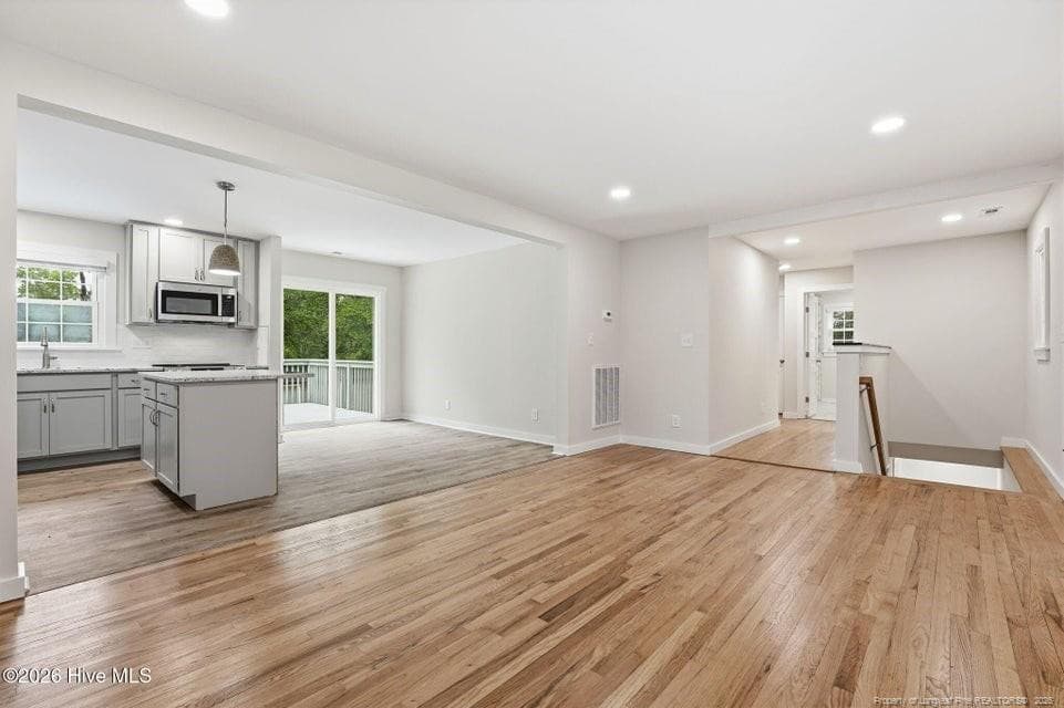 Photo 8 - 601 Bethesda Avenue, Aberdeen, NC 28315