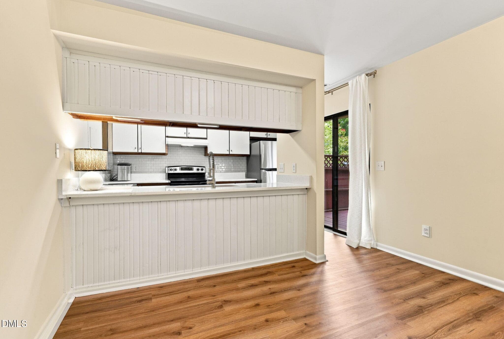 165 dining - 165 Springberry Lane 165, Chapel Hill, NC 27517, Chapel Hill