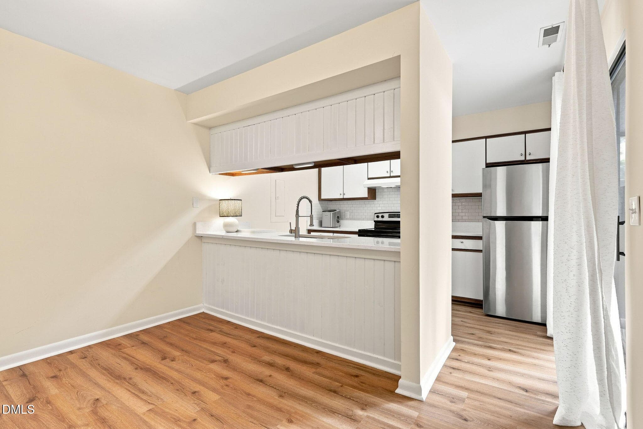 165 dining kitchen - 165 Springberry Lane 165, Chapel Hill, NC 27517, Chapel Hill