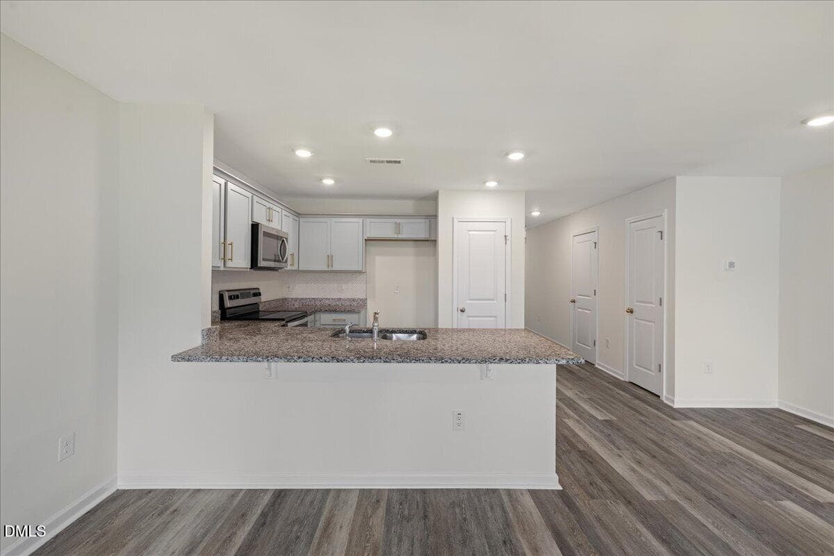 11-38 March Crk Dr - 38 March Creek Drive, Fuquay Varina, NC 27526