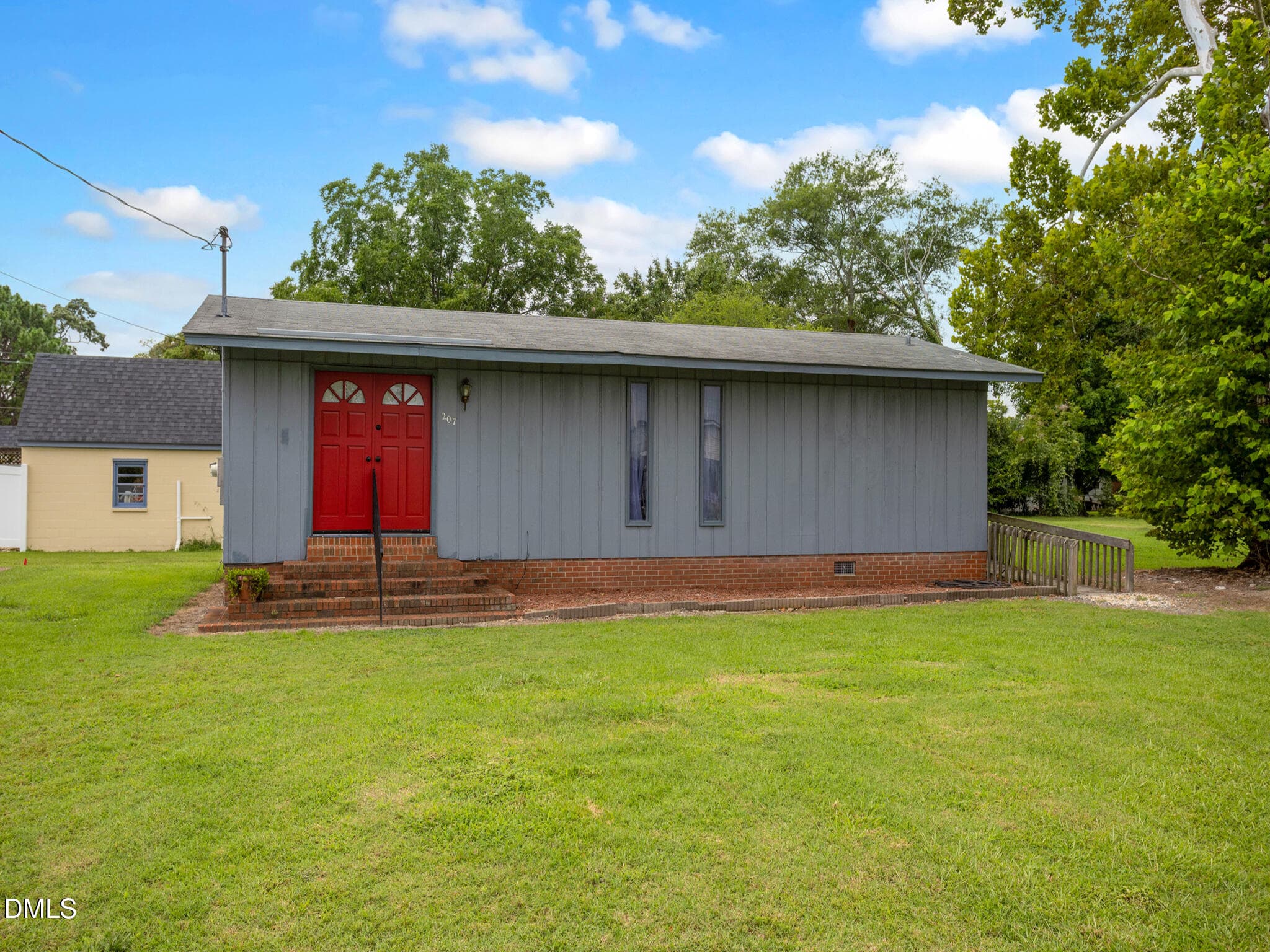 DU3A4585 - 207 Price Street, Pine Level, NC 27576