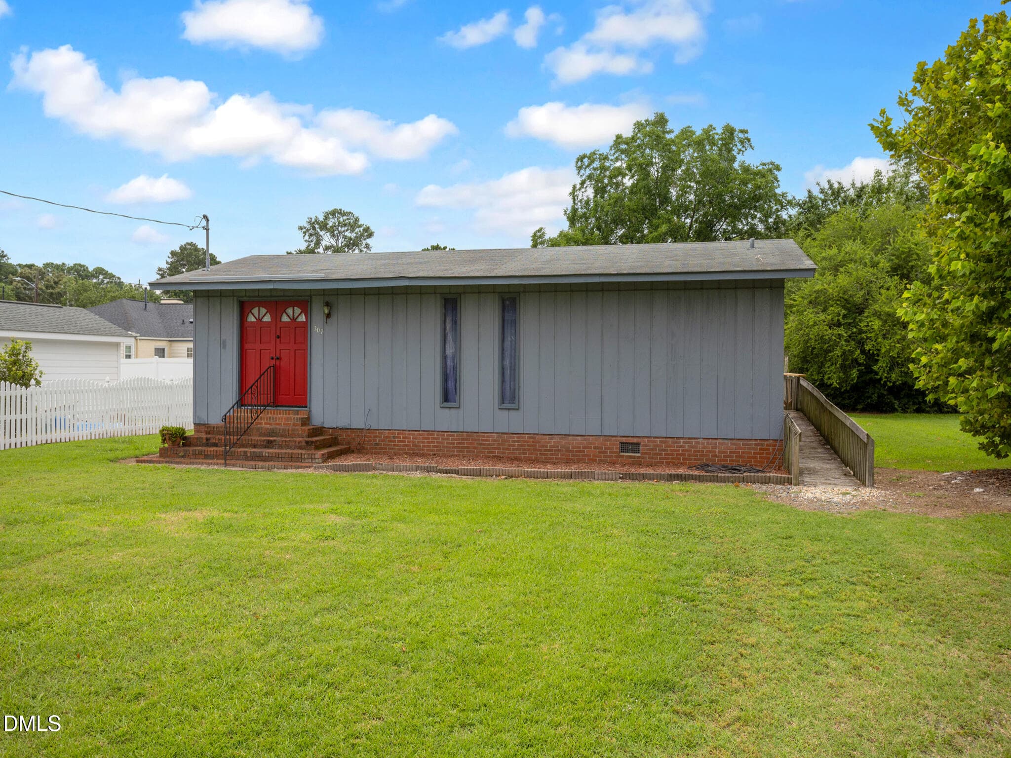 DU3A4587 - 207 Price Street, Pine Level, NC 27576