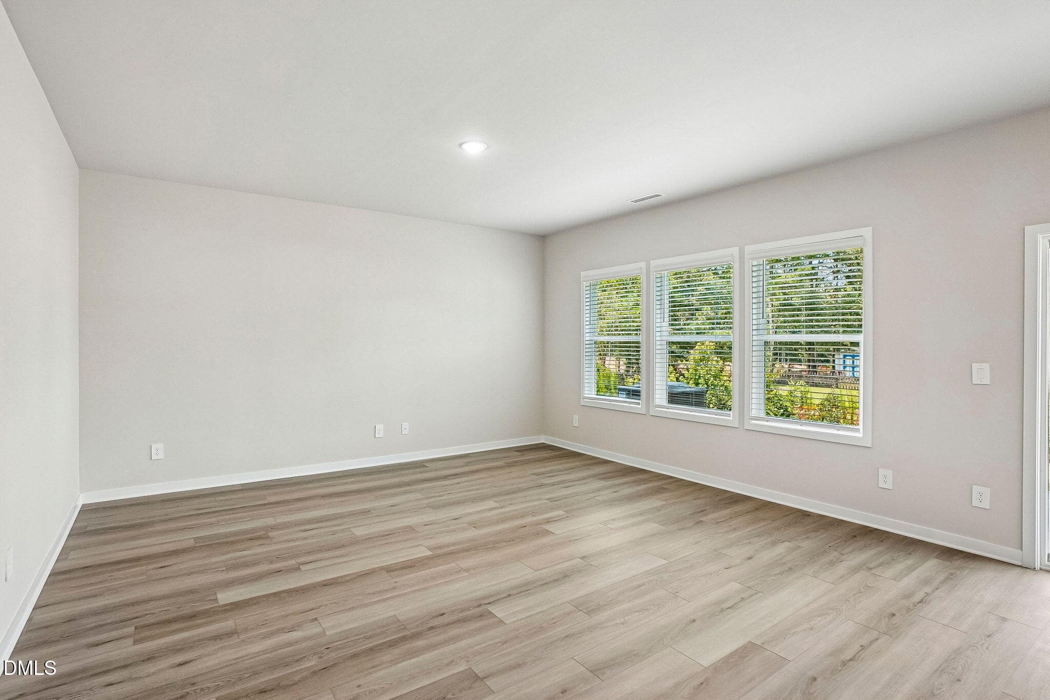 5-web-or-mls-Raleigh - Country Lane seri - 141 Gilded Eagle Avenue, Clayton, NC 27520, Clayton