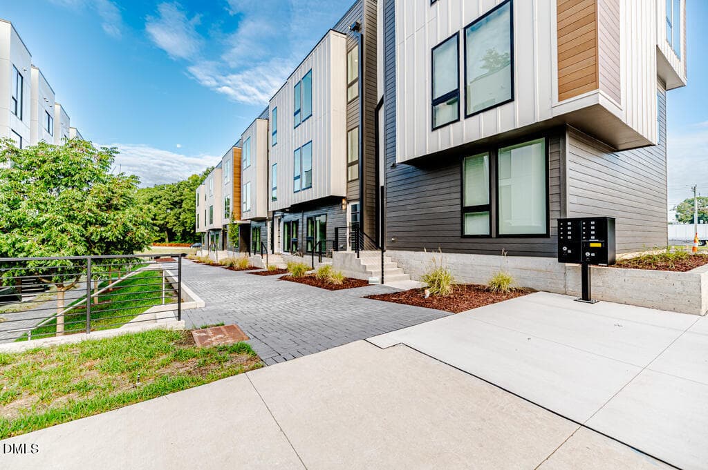 AHP-9214 - 512 Gordon Street 202, Durham, NC 27701, Durham