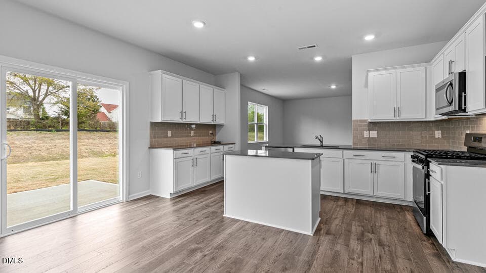 Kitchen - 527 Ashley Run, Sanford, NC 27330
