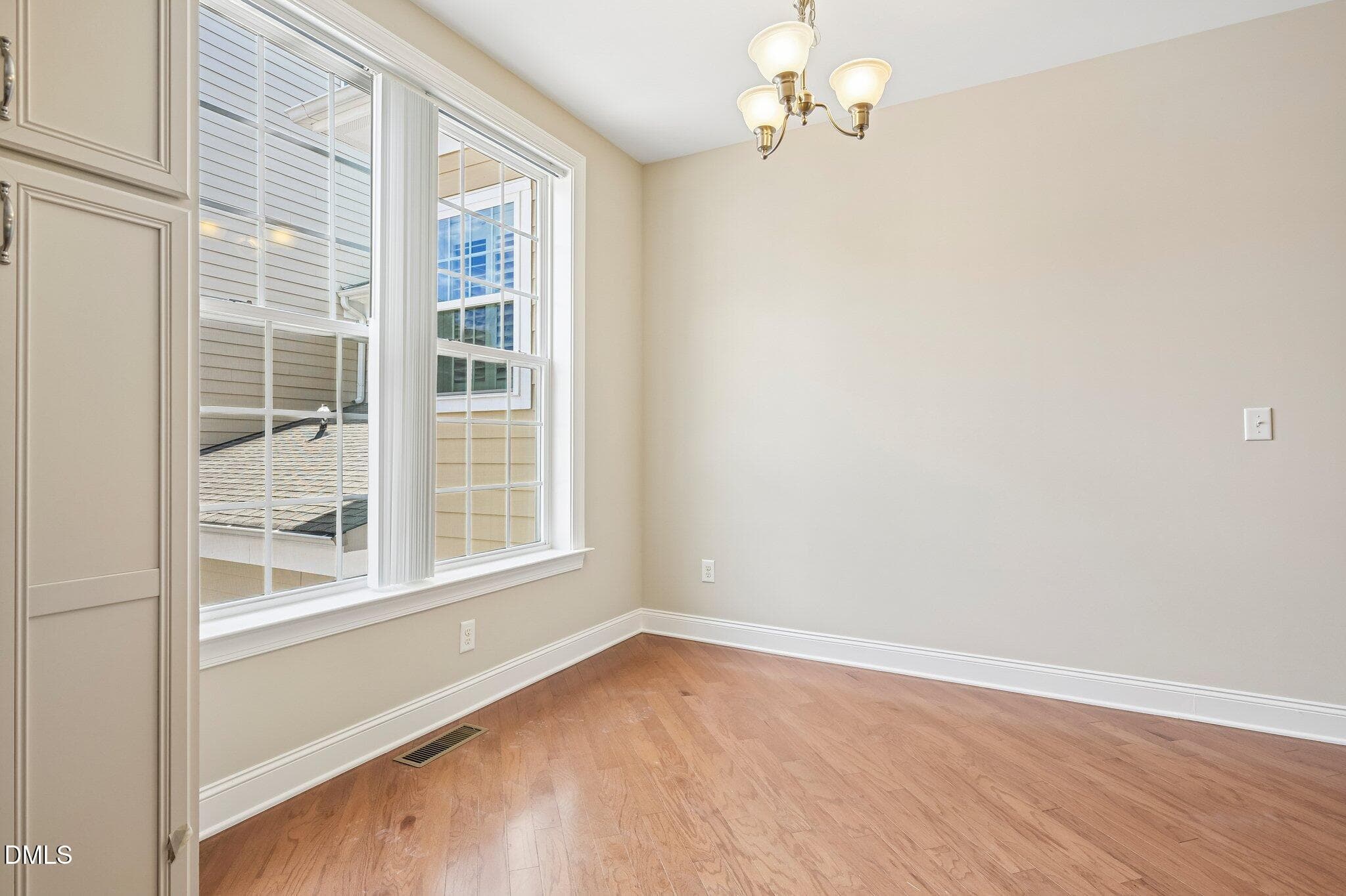 25-web-or-mls-Sablewood Dr 112-S3107-025 - 10510 Sablewood Drive 112, Raleigh, NC 27617, Raleigh