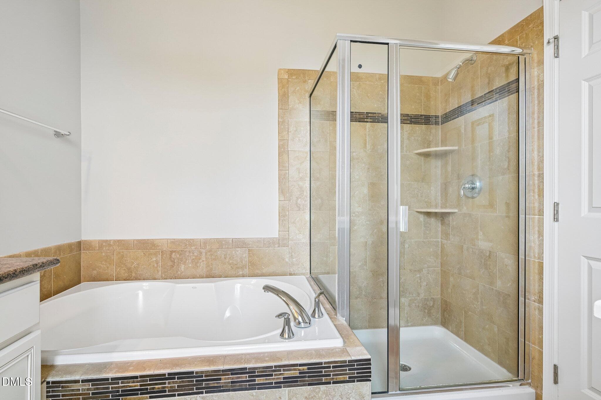 40-web-or-mls-Sablewood Dr 112-S3107-040 - 10510 Sablewood Drive 112, Raleigh, NC 27617, Raleigh