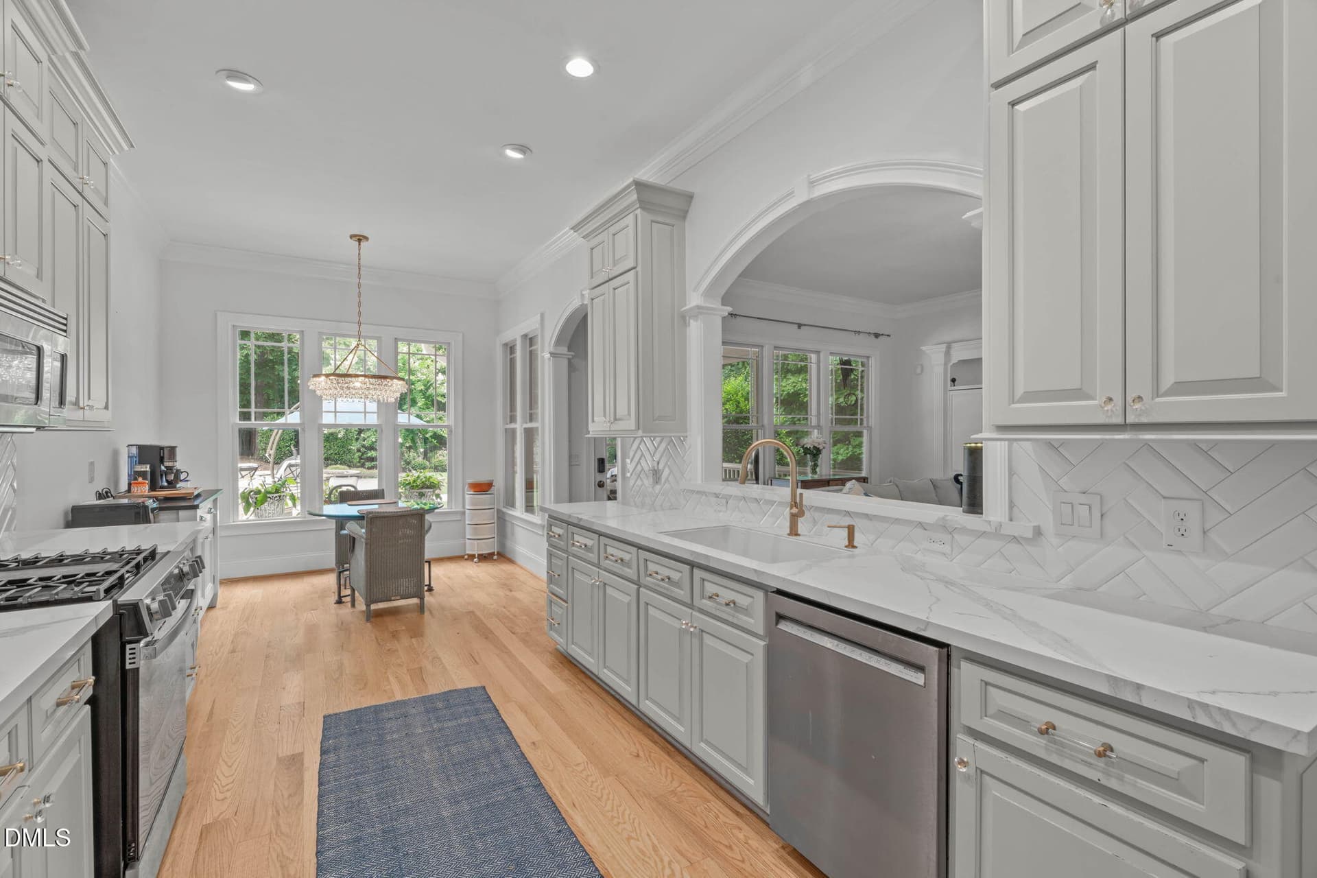 Chef Inspired Kitchen - 200 Middle Creek Park Avenue, Apex, NC 27539