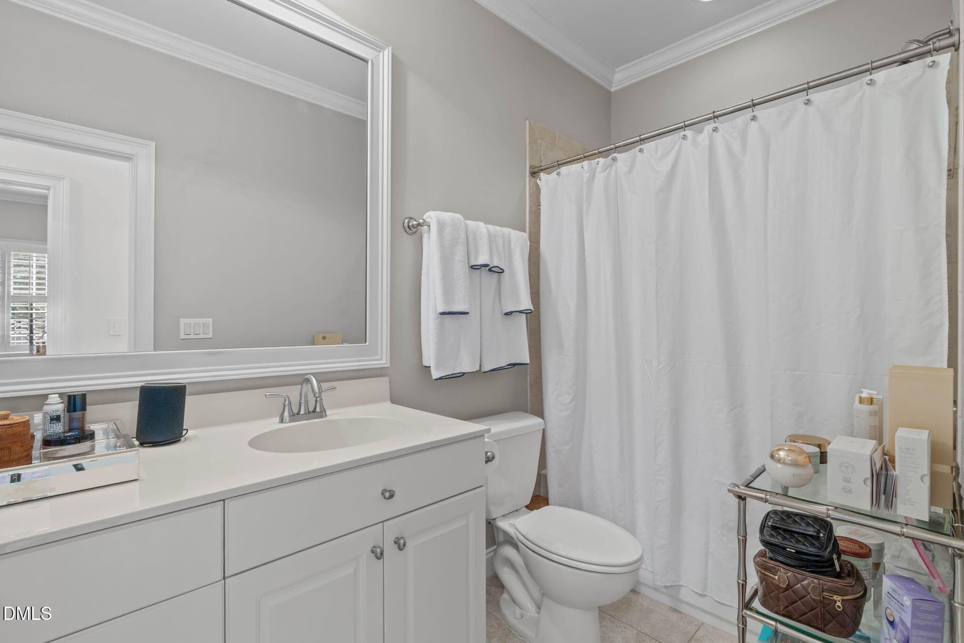 Hall Bathroom - 200 Middle Creek Park Avenue, Apex, NC 27539