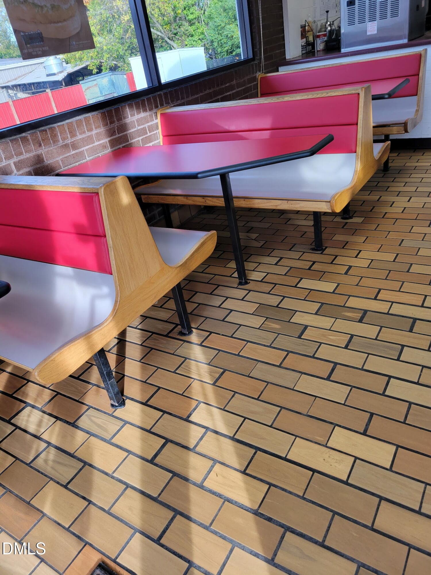 618840805353915949 - 104 W 2nd Street, Chase City, VA 23924, Chase City