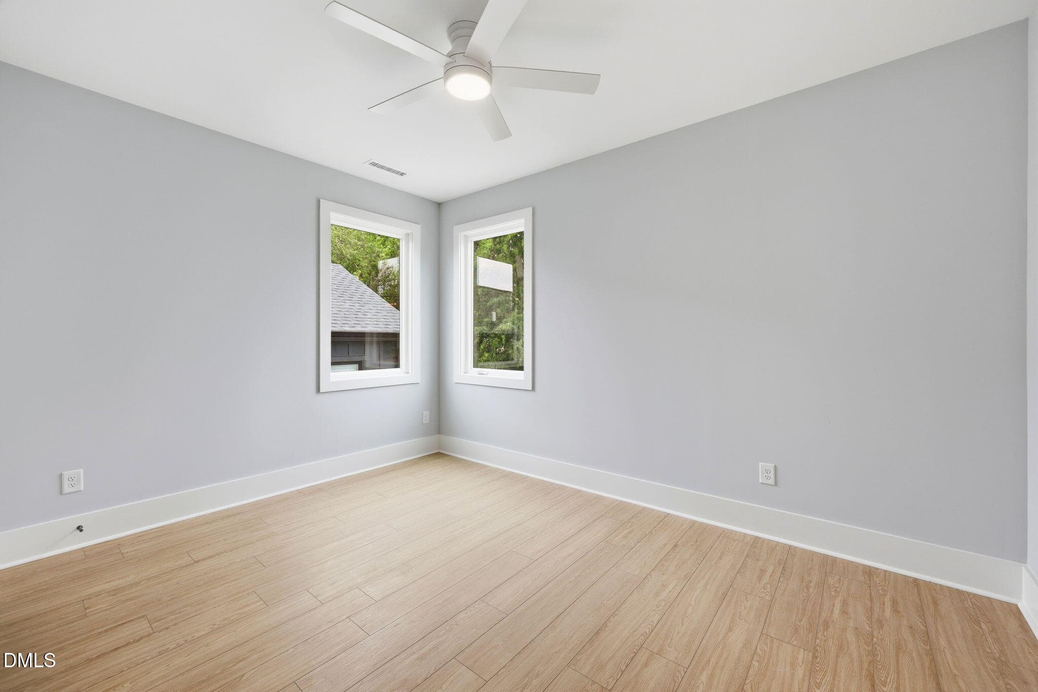 51-web-or-mls-IMG_4142 - 521 Coleman Street, Raleigh, NC 27610, Raleigh