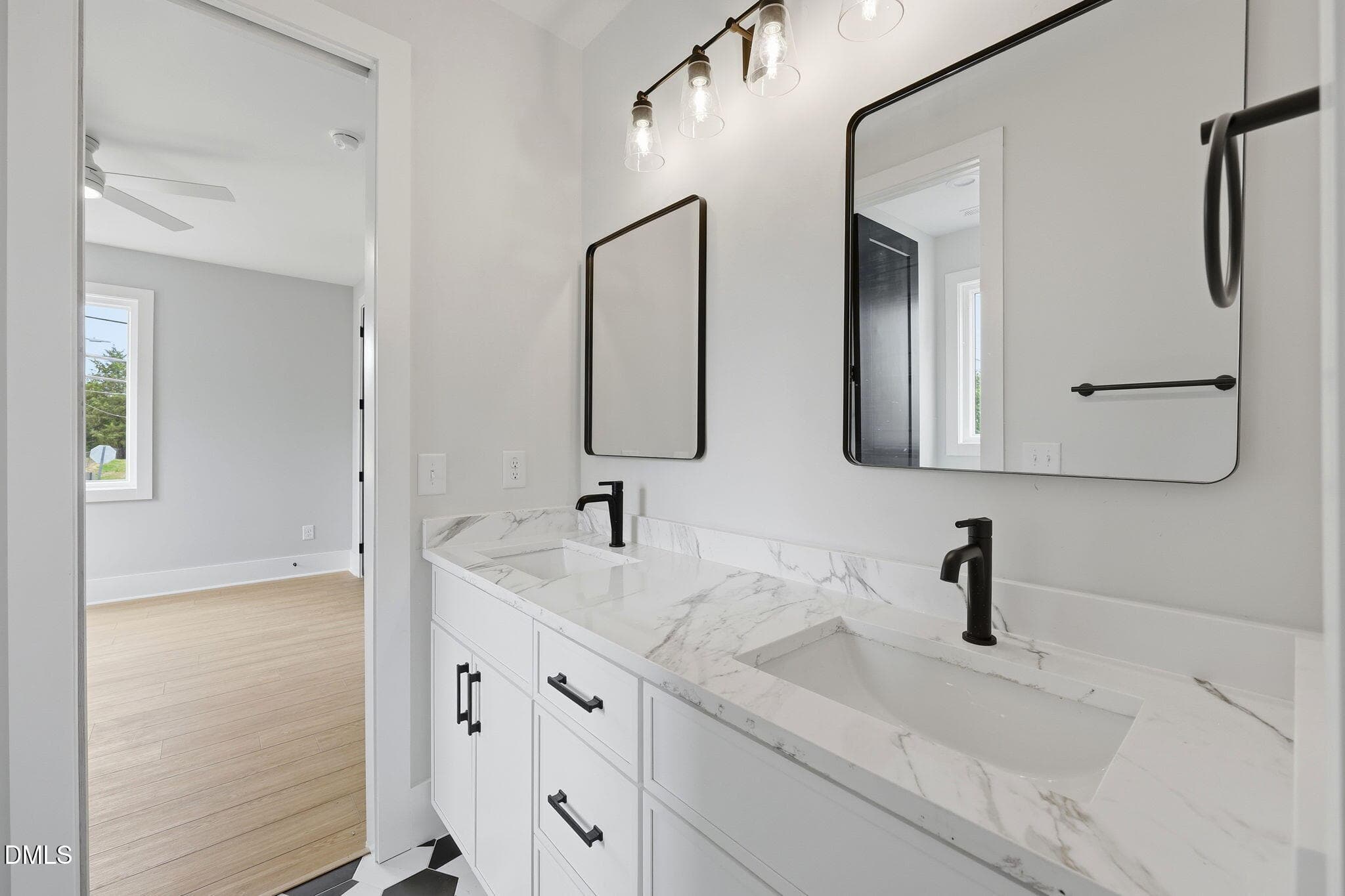 53-web-or-mls-IMG_4148 - 521 Coleman Street, Raleigh, NC 27610, Raleigh