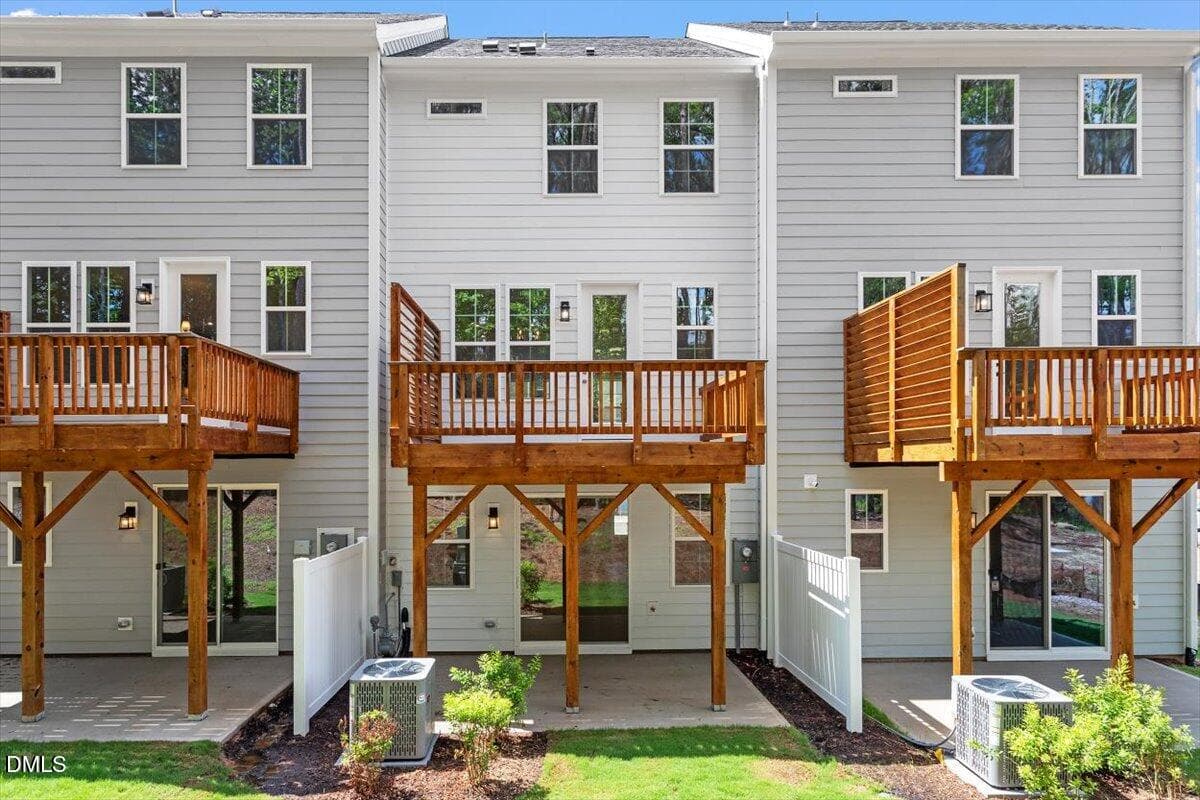 06-1109 Blackthorn Lane #8 [2248448]_06 - 1109 Blackthorn Lane, Durham, NC 27703, Durham