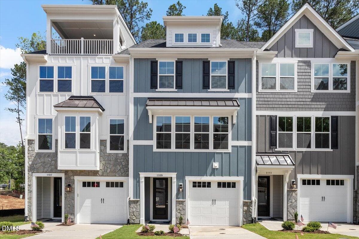 01-1109 Blackthorn Lane #8 [2248448]_01 - 1109 Blackthorn Lane, Durham, NC 27703, Durham
