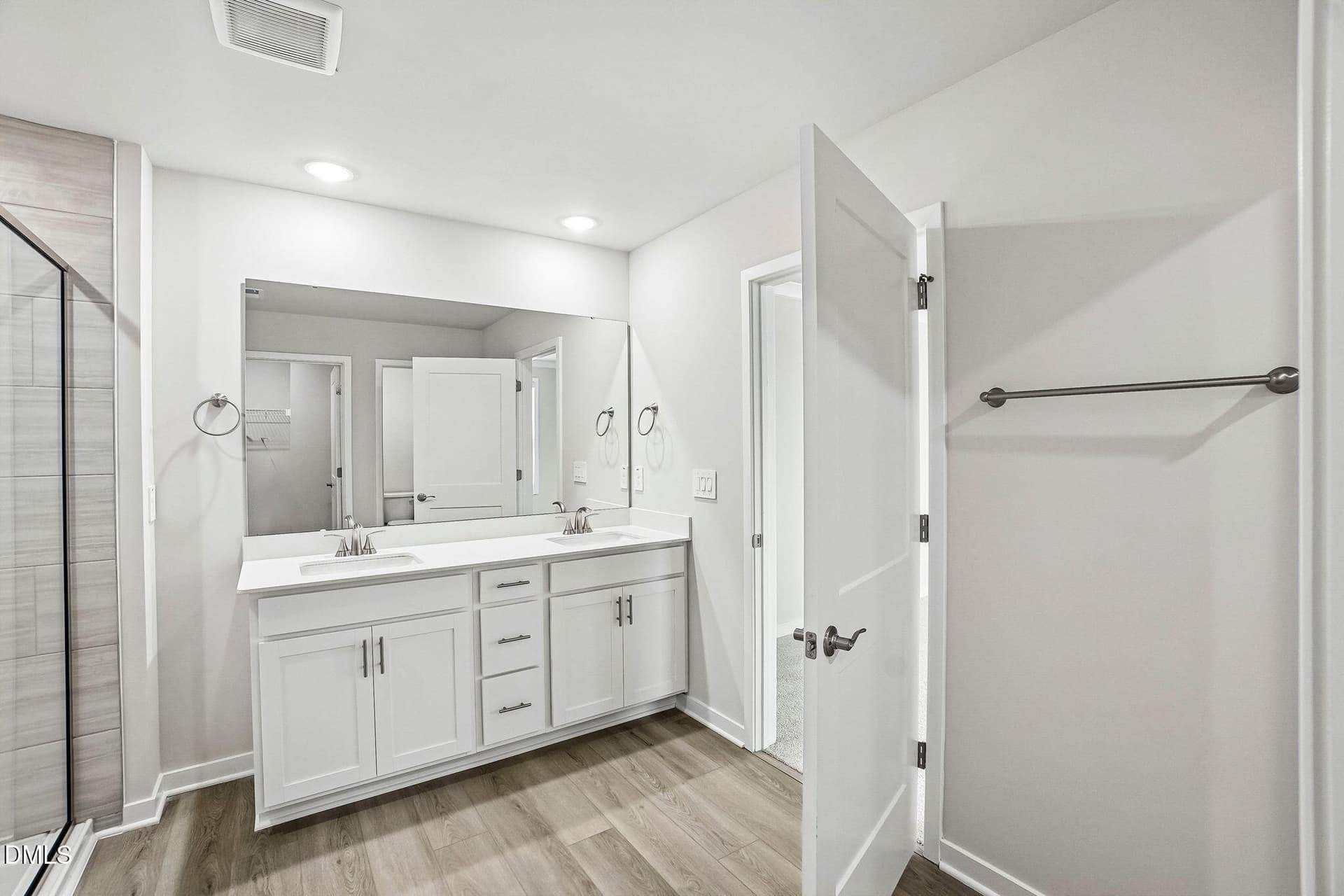 17 - Primary Bath - 509 Southland Drive, Zebulon, NC 27597
