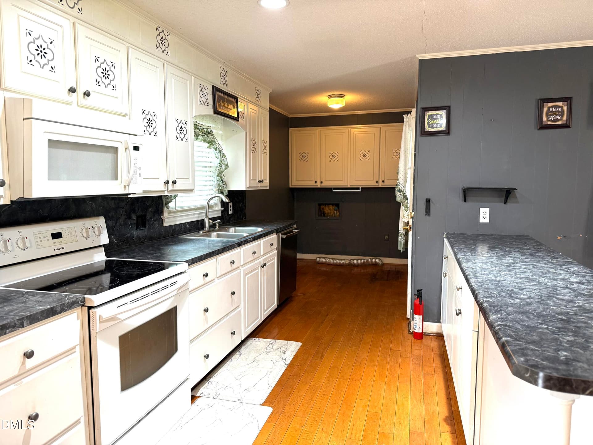 Kitchen - 2248 Longleaf Pine Drive, Kinston, NC 28504