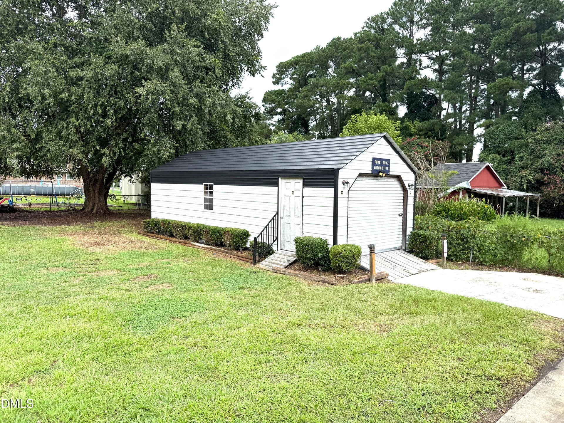Storage Bldg - 2248 Longleaf Pine Drive, Kinston, NC 28504